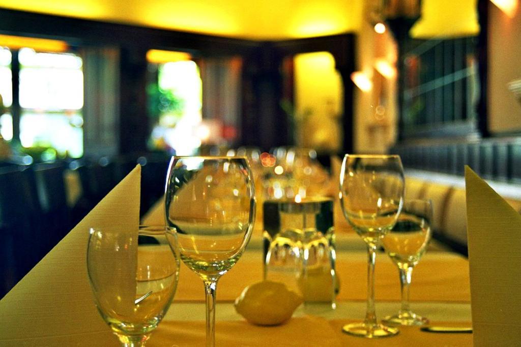 Hotel Fuerstenberg バート・ノイェンアール・アールヴァイラー エクステリア 写真